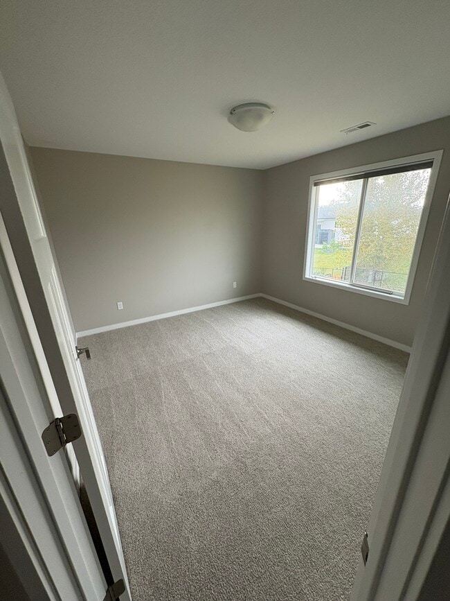 Building Photo - 16314 Springbrook Trl