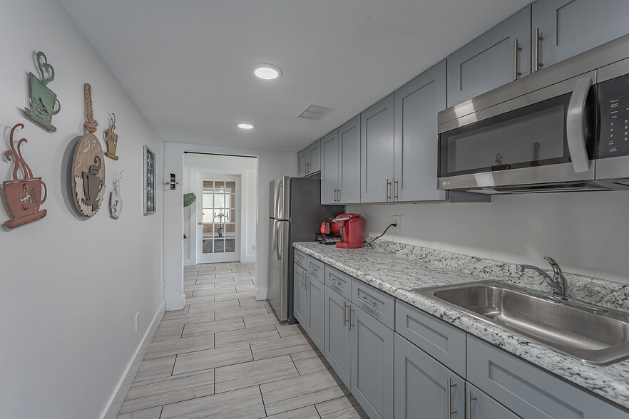 Primary Photo - Millcroft Apartments