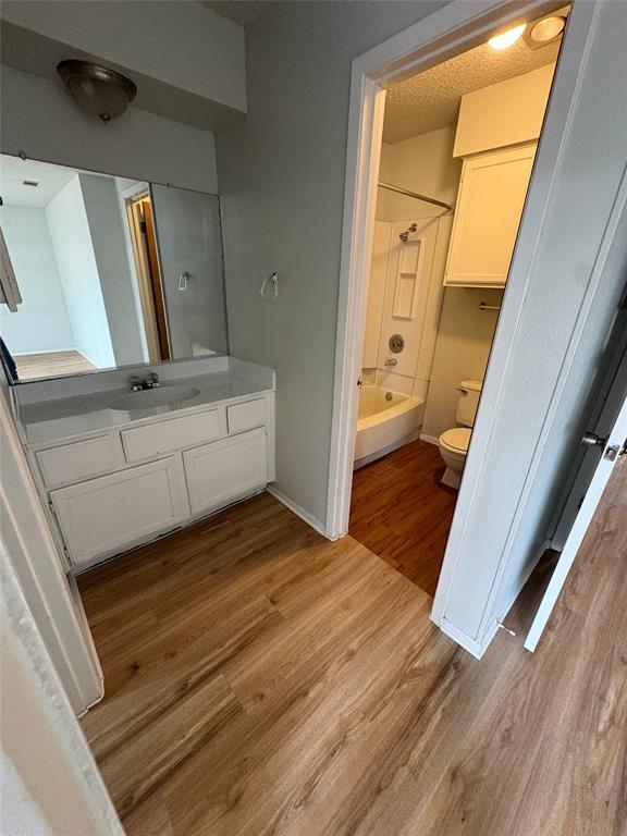 Building Photo - 2704 Aftonshire Wy