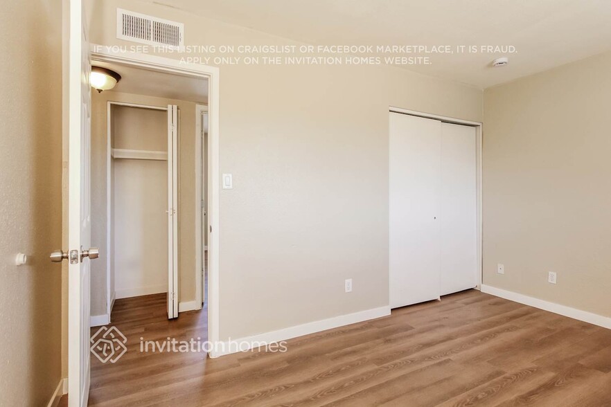 Building Photo - 18232 N 33rd Dr