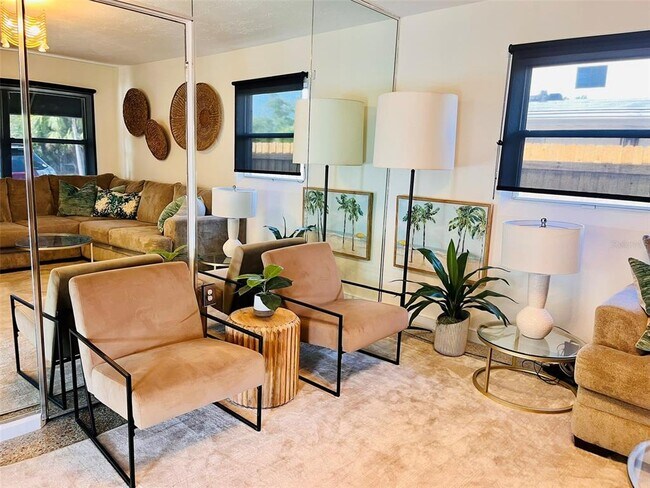 Building Photo - 3208 E Maritana Dr
