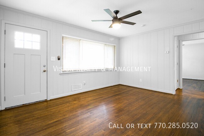 Building Photo - 3447 Pierce St