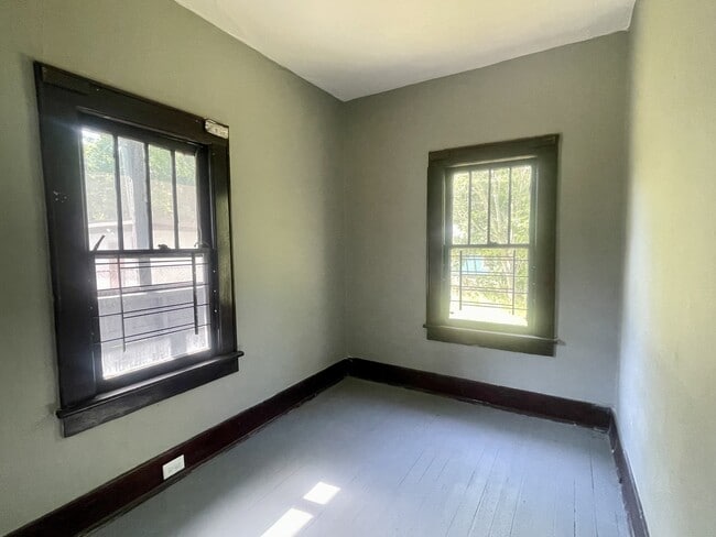 Building Photo - 2512 Boone St