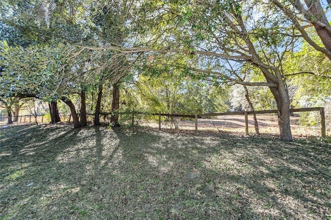 Building Photo - 2022 NW 58th Ct