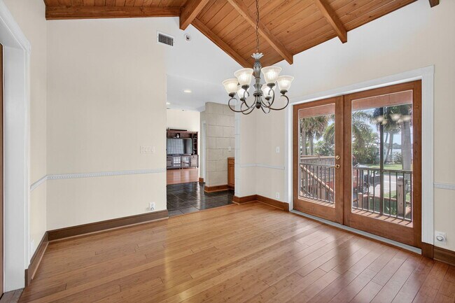 Building Photo - 1042 SE St Lucie Blvd