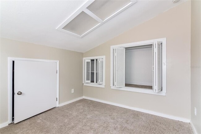 Building Photo - 3211 Timberline Rd