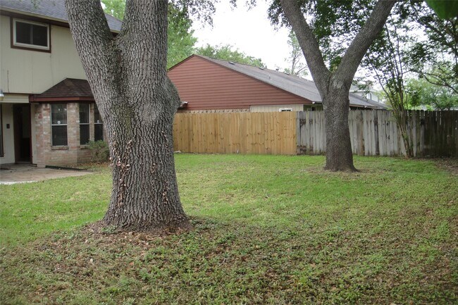 Building Photo - 6922 Addicks Clodine Rd