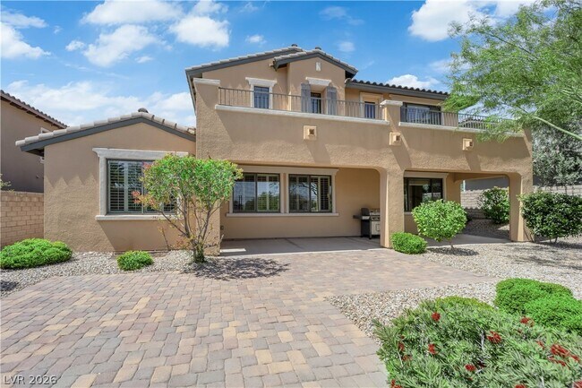 Building Photo - 608 Highland Bluff Way