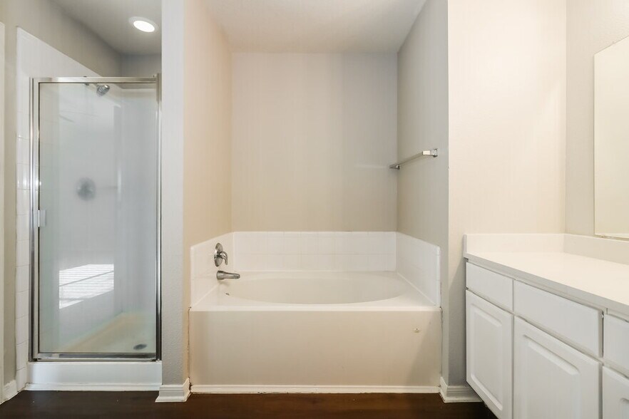 Building Photo - 3306 Clipper Winds Way