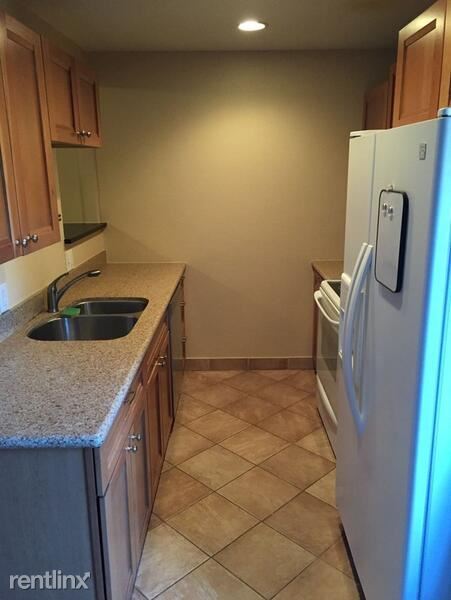 Building Photo - 2 br, 2.5 bath Townhome - 1199 S Monaco Pkwy