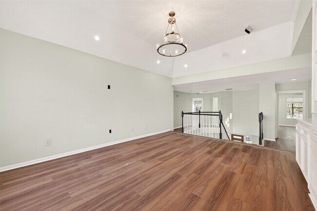 Building Photo - 16410 Fondren Grove Dr