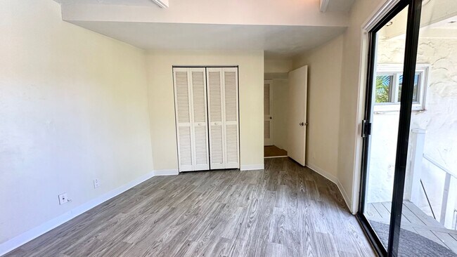 Building Photo - 3643 Diamond Head Rd