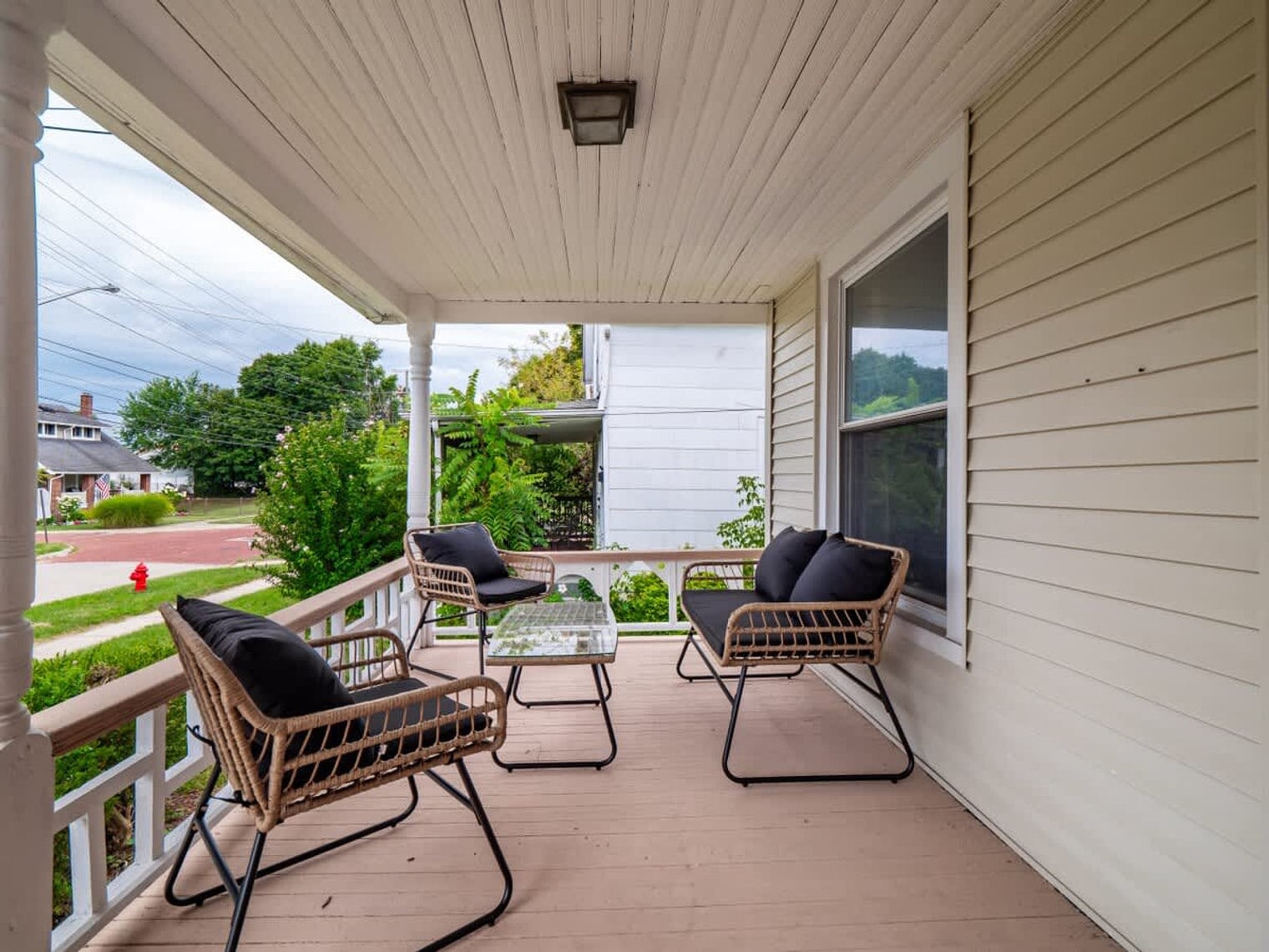 Building Photo - 679 Washington St