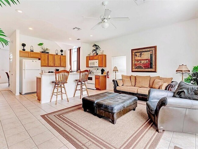 Building Photo - 153 Vizcay Way