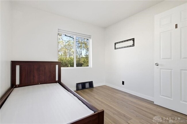 Building Photo - 2512 Harshman Rd