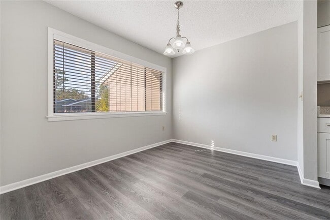 Building Photo - 6120 Peregrine Ave