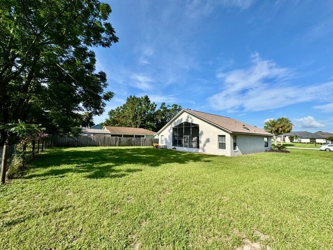 Building Photo - 3/2 Mount Dora Home with NO HOA!