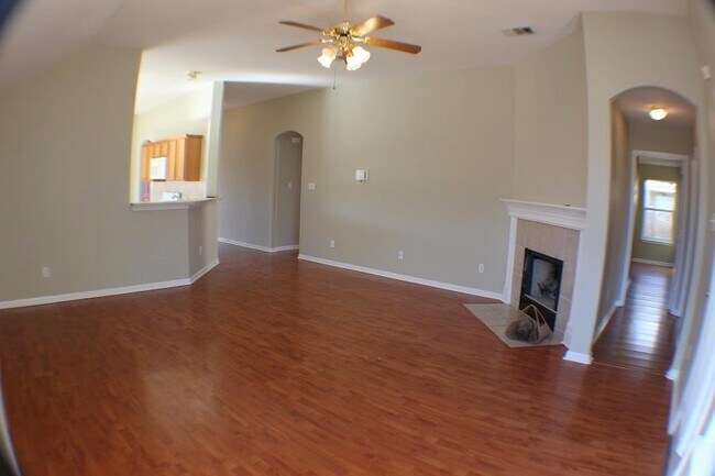 Building Photo - 2200 Bakers Way
