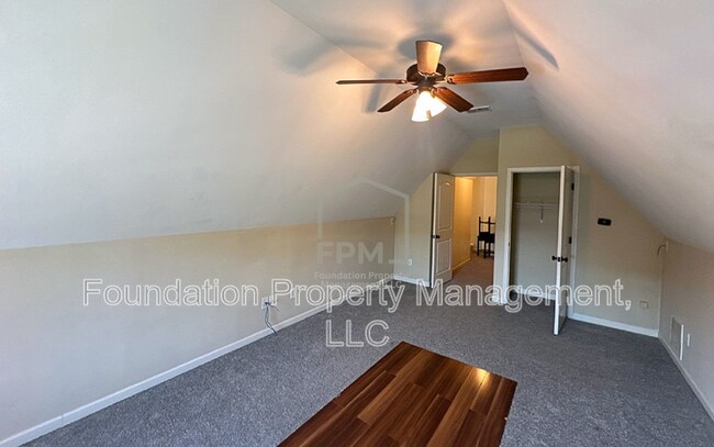 Building Photo - 5505 Riverstone Dr