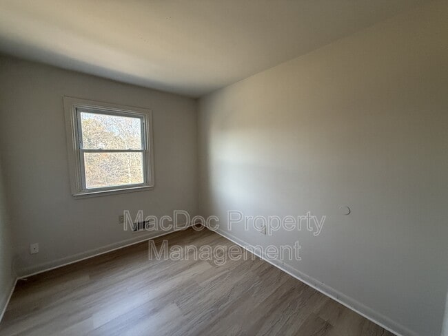 Building Photo - 3456 Beale Ct