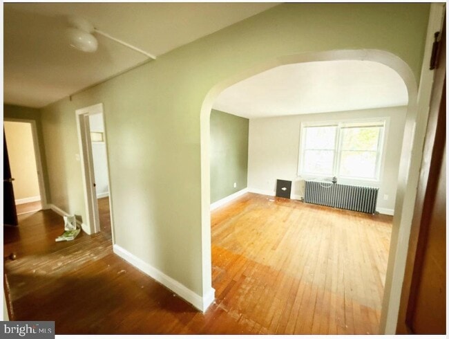 Building Photo - 107 E Main St