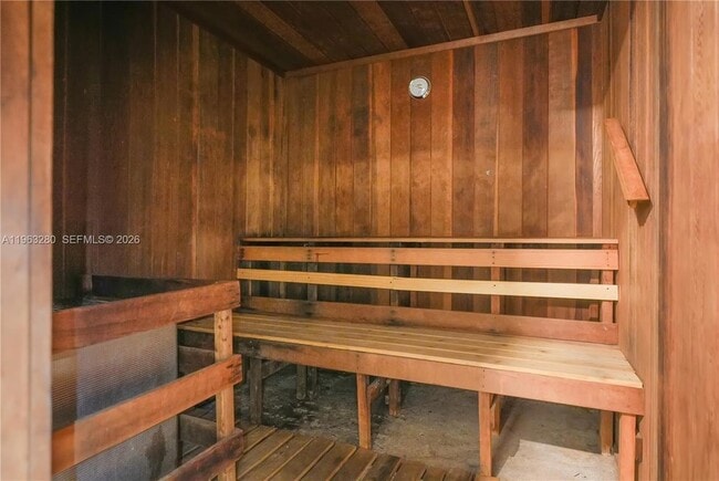 Building Photo - 16558 NE 26th Ave