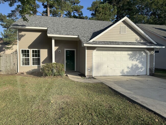Primary Photo - 106 S Forest Dr