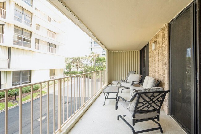 Building Photo - 3200 S Ocean Blvd