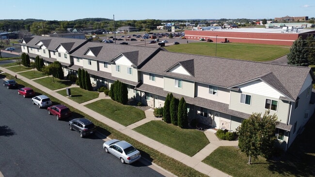 Building Photo - 2330 Peters Dr