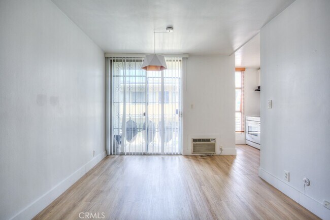 Building Photo - 4255 5th St