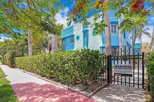 Building Photo - 1250 Drexel Ave