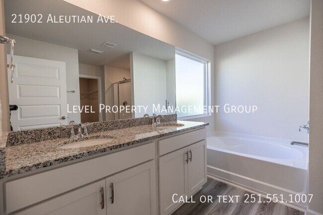 Building Photo - 21902 Aleutian Ave