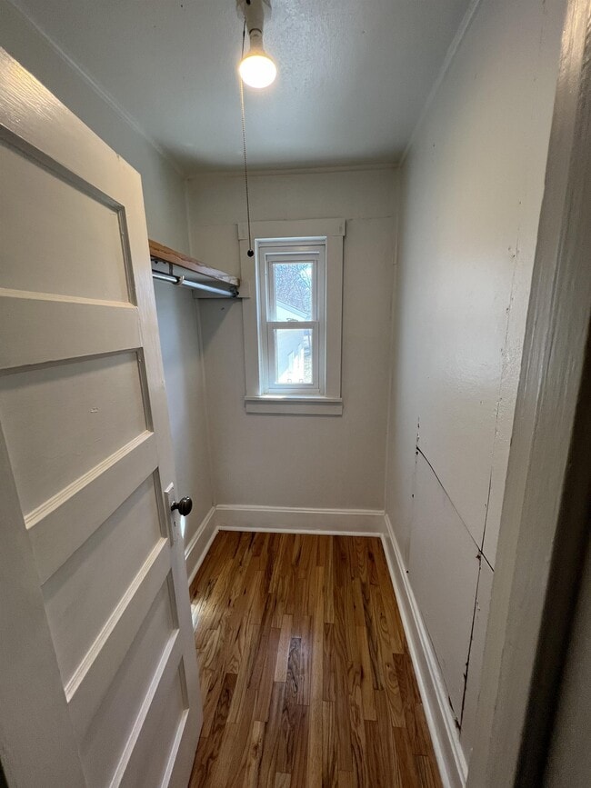 Building Photo - 714 Meeker St