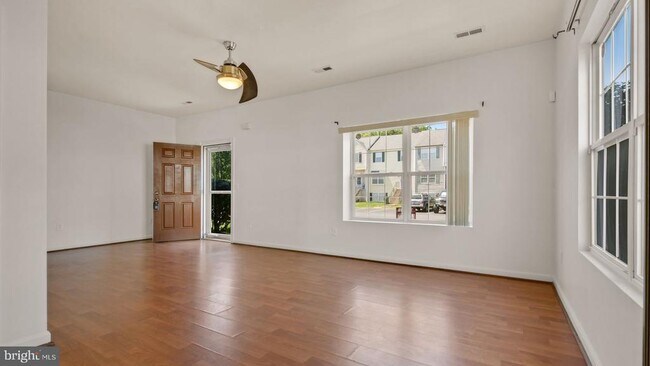Building Photo - 11011 Coreys Way