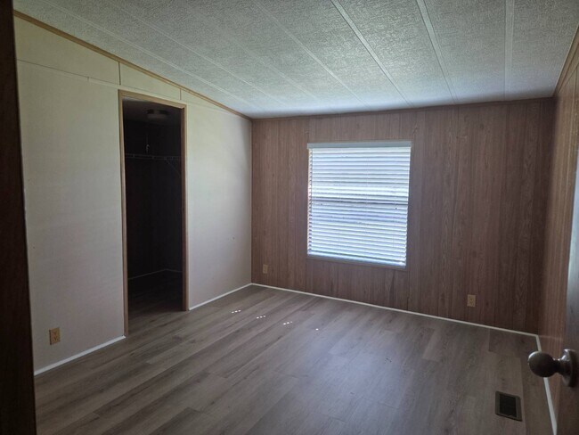 Building Photo - 4122 Topaz St