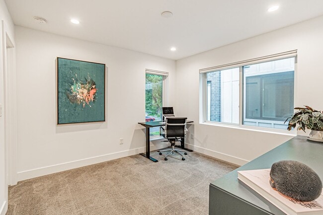 Building Photo - Luxury 3BD, 2.5BA Sloan's Lake Home with Top Floor Flex Room