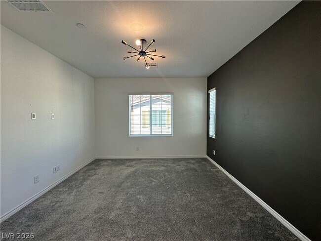 Building Photo - 25 Barbara Ln