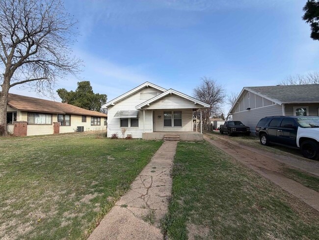 Building Photo - 1656 McGregor Ave