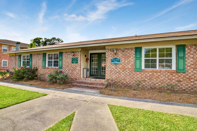 Building Photo - 107 Hickory Ln