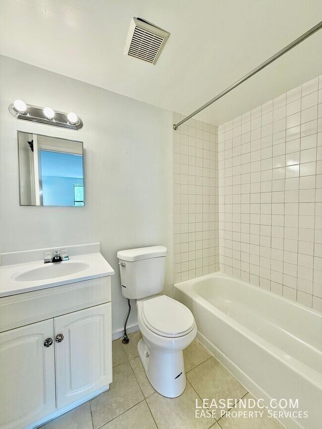 Building Photo - 1532 15th St NW