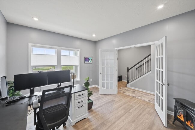 Building Photo - 1059 Honeycomb Ln