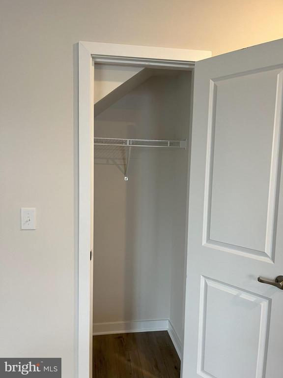 Building Photo - 9A Ford St