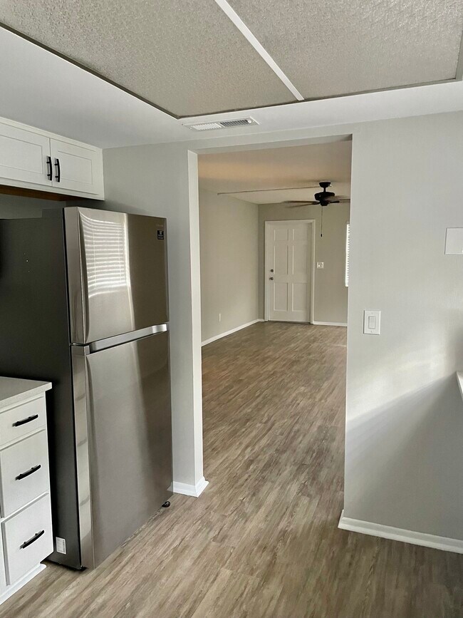 Building Photo - 3540 32nd Ave N