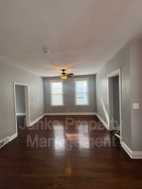 Building Photo - 7632 S Drexel Ave
