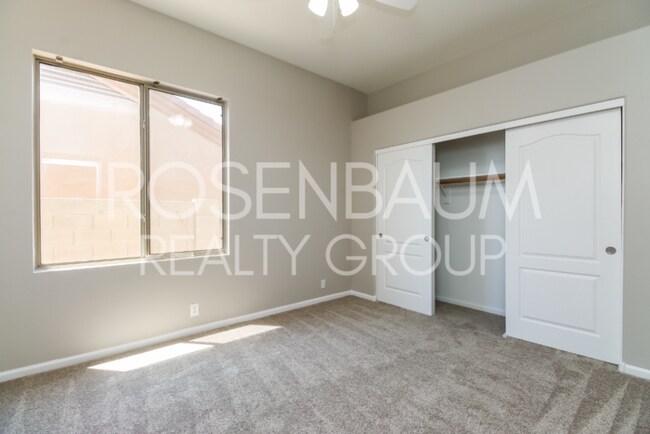 Building Photo - Stunning 4-beds plus bonus room with Breat...