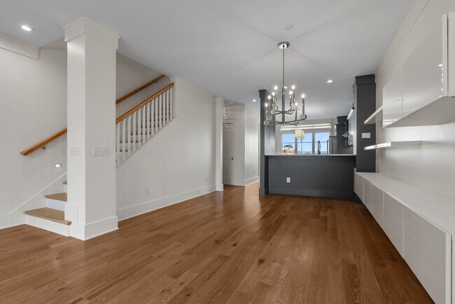 Building Photo - M West