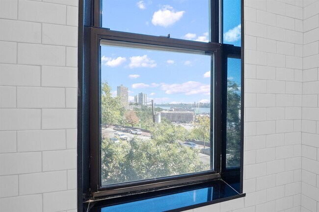 Building Photo - 1055 JFK Blvd E