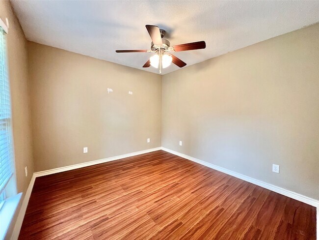 Building Photo - 7017 Caldwell St