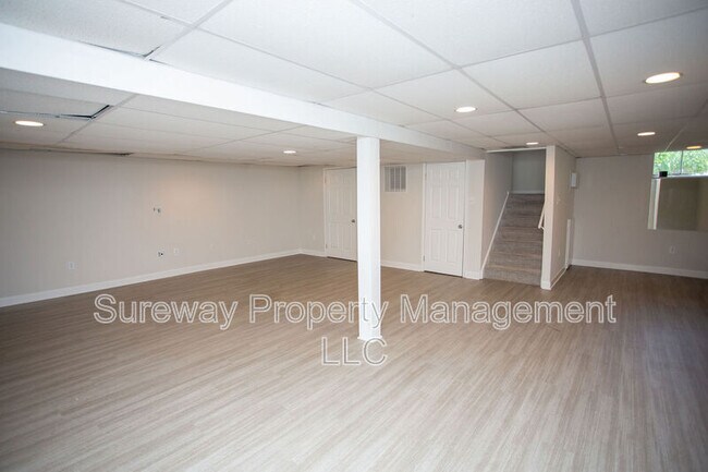 Building Photo - 24 Kathryn Ct