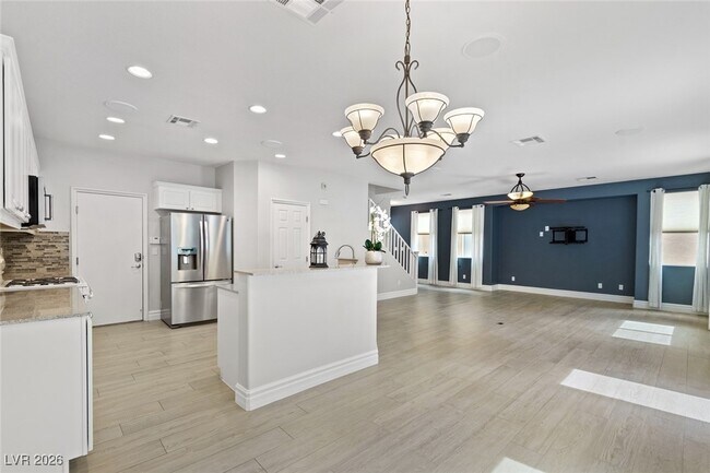 Building Photo - 9757 Marcelline Ave